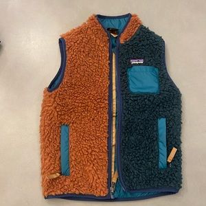 4T Patagonia Vest never worn without tags